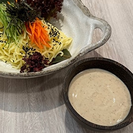 胡麻冷麵沙律汁