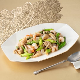 翡翠炒貴妃蚌蝦球 翡翠炒貴妃蚌蝦球