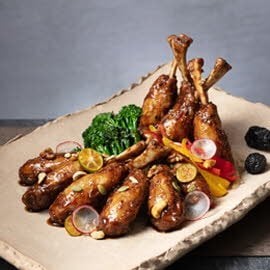 雙蠔蠔油棗汁豬肘骨