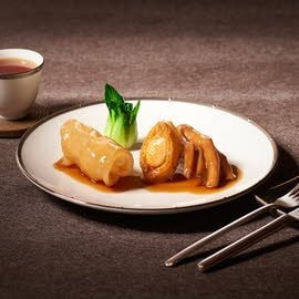 雙蠔蠔油炆鮑魚花膠扣鵝掌