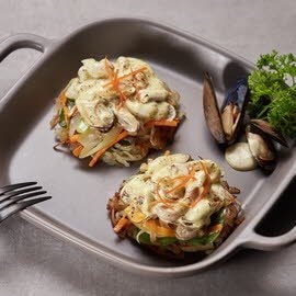 黑松露蛋黄汁配青口薯絲餅 黑松露蛋黄汁配青口薯絲餅