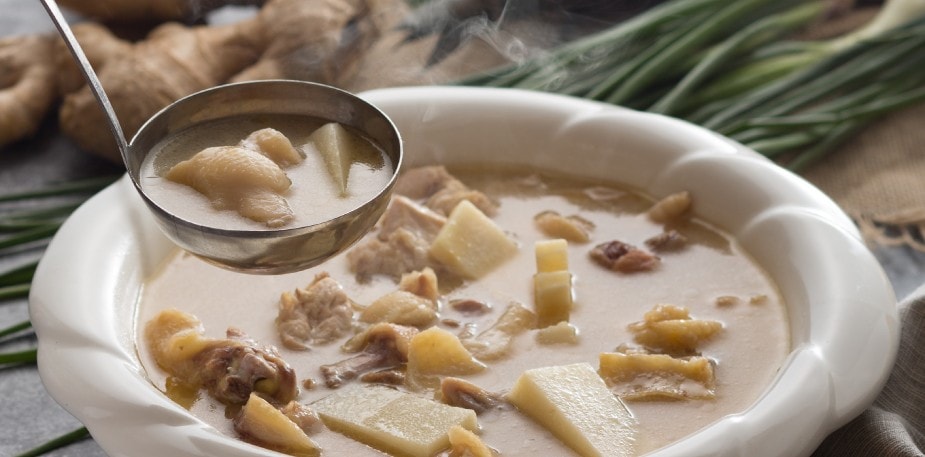 每週大廚上菜：容桂沙灘鮮笋浸滑雞