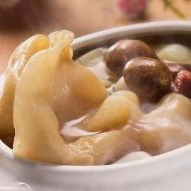 菜膽松茸燉花膠食譜:結合松茸花膠的創新搭配 菜膽松茸燉花膠食譜:結合松茸花膠的創新搭配