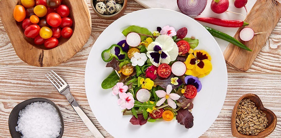 餐桌上的第一道風景 食用花沙律