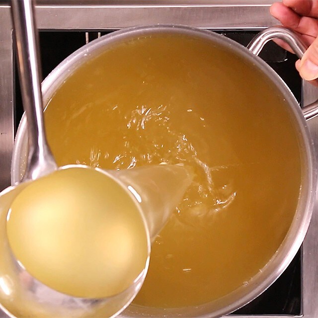 茶餐廳的靈魂 - 芡湯 茶餐廳的靈魂 - 芡湯