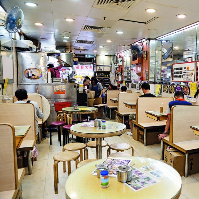 利用餐飲科技紓緩茶記人手不足  利用餐飲科技紓緩茶記人手不足