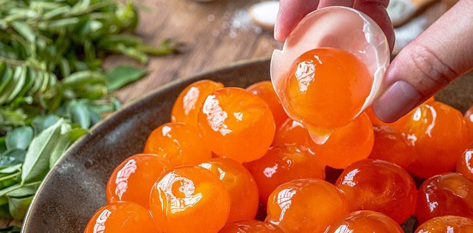 為美食披上黃金衣 大熱金沙料理