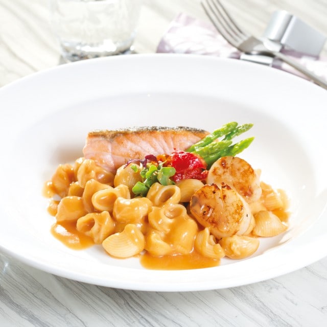 每週大廚上菜：龍蝦汁三文魚煙斗粉