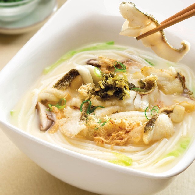 每週大廚上菜：桂魚濃湯上海麵