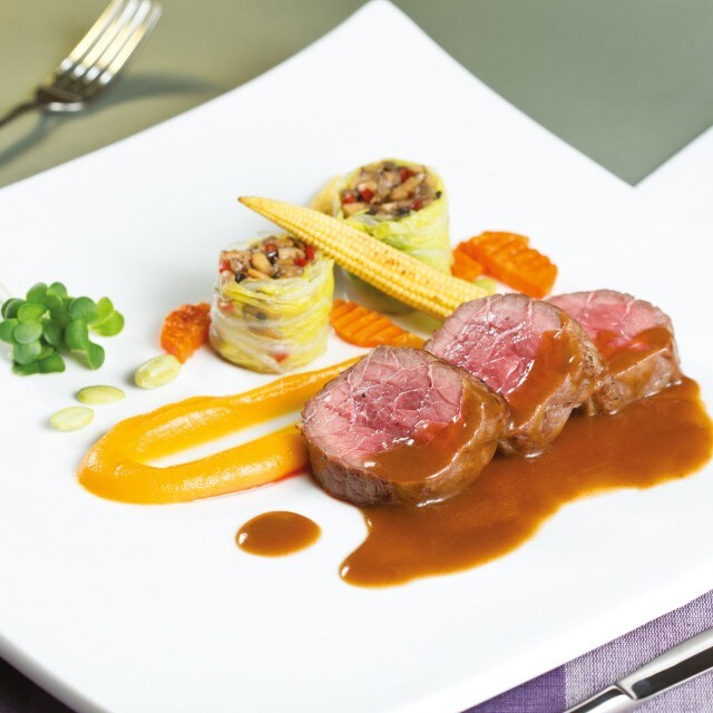 每週大廚上菜：烤牛柳南瓜蓉蔬菜卷