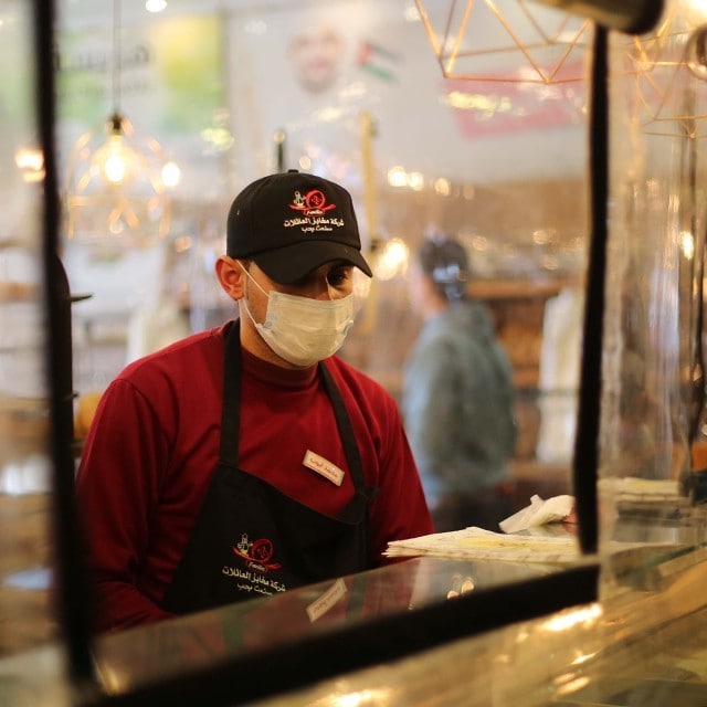 3大防疫措施搶救餐廳業績  打贏肺炎戰「疫」！