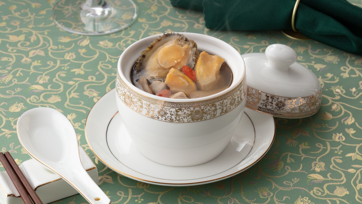 淮山鮑魚螺頭燉雞湯